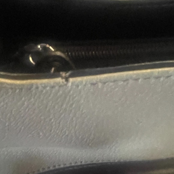 Jones New York  two-tone brown‎ purse with 2 inside zipper pockets - Picture 8 of 8